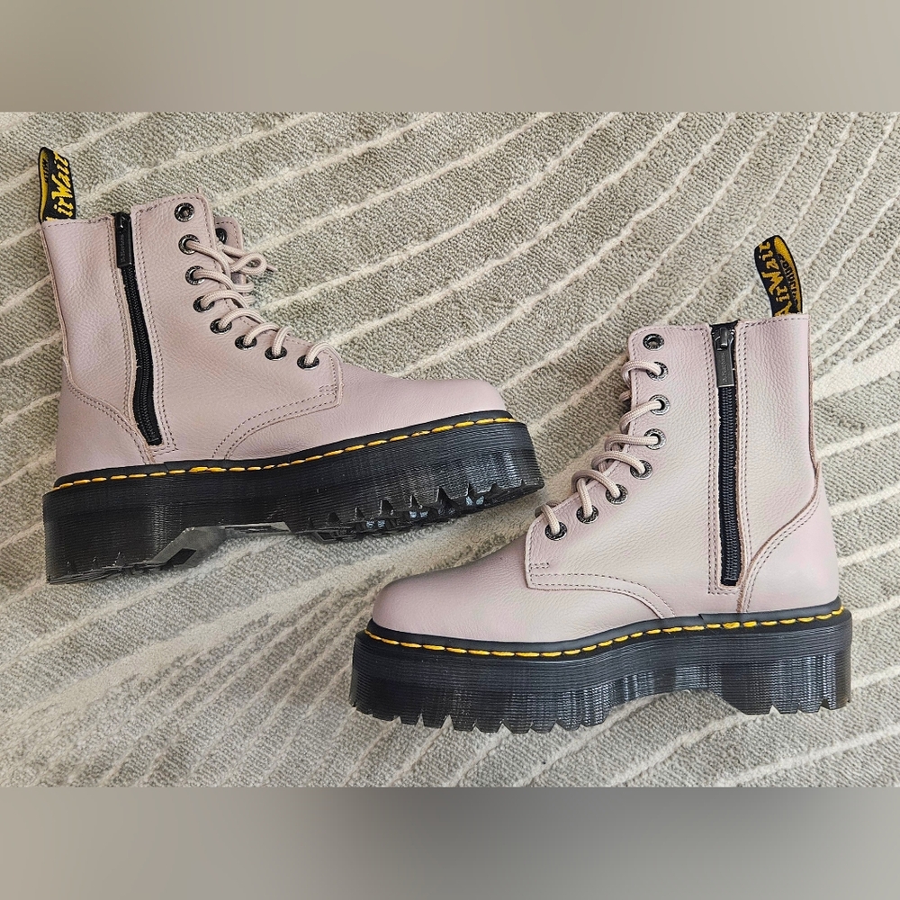 Dr. Martens Women's Light Pink Jadon III Boot Pisa Leather Platforms - Picture 5 of 8